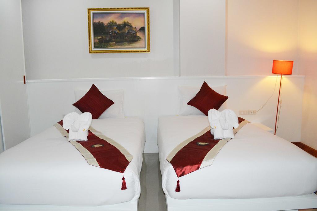 Angelina Guesthouse Patong Номер фото